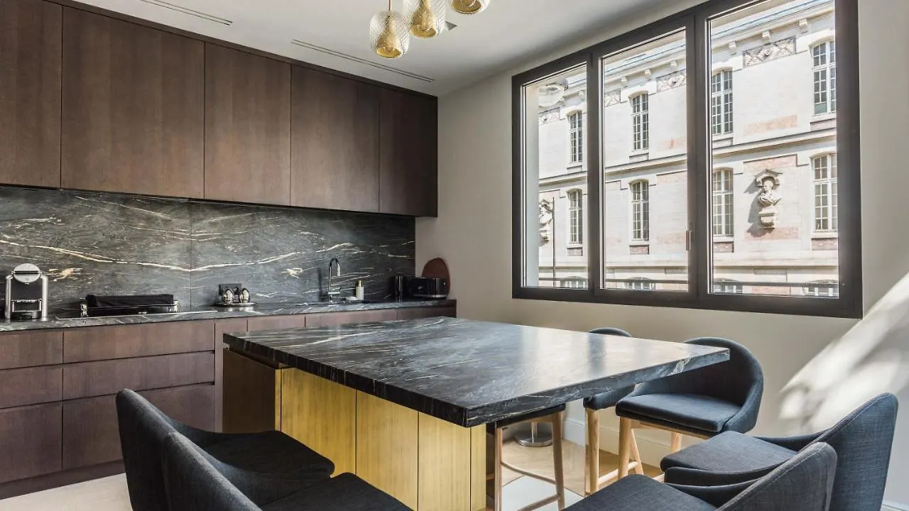 Maison Montespan Париж Франция